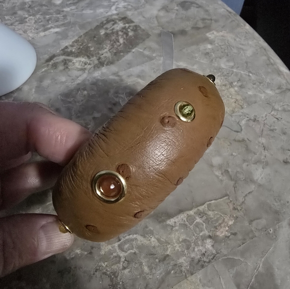 Kendra Scott Ostrich Bracelet - Picture 4 of 10